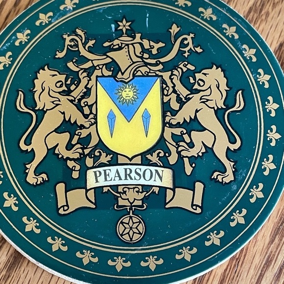 Vintage Set Of 4 Pearson Family Crest Coasters - Picture 3 of 5
